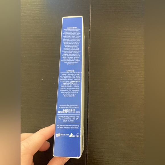 Beverly Hills MD Rapid Lift Advanced Neck Serum 1.7 fl oz. New in box. - Picture 2 of 4